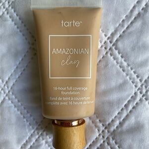 Tarte Amazonian Clay Foundation - Medium Sand